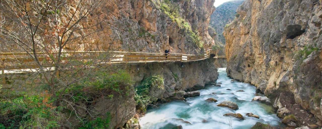 Cueva El Murallon Benamaurel ภายนอก รูปภาพ